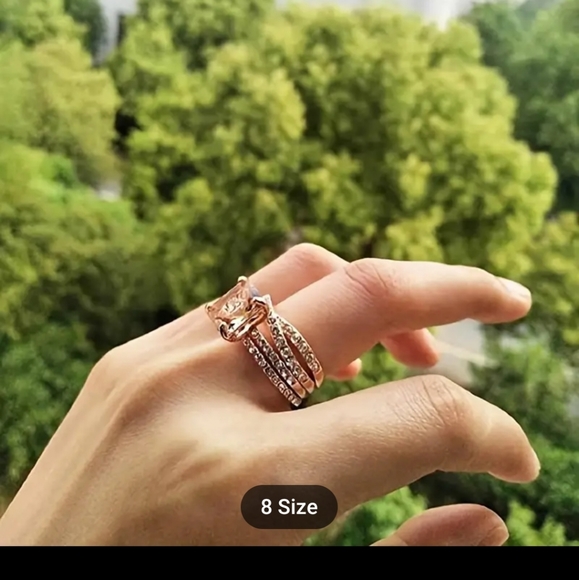 🔥🔥BACK IN STOCK🔥🔥Sparkling Morganite Women's Rose Gold Plated Winding Ring - Picture 12 of 16